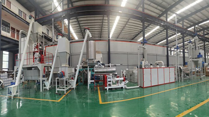 Brand new granulator machine manufacturer in china price in Angola